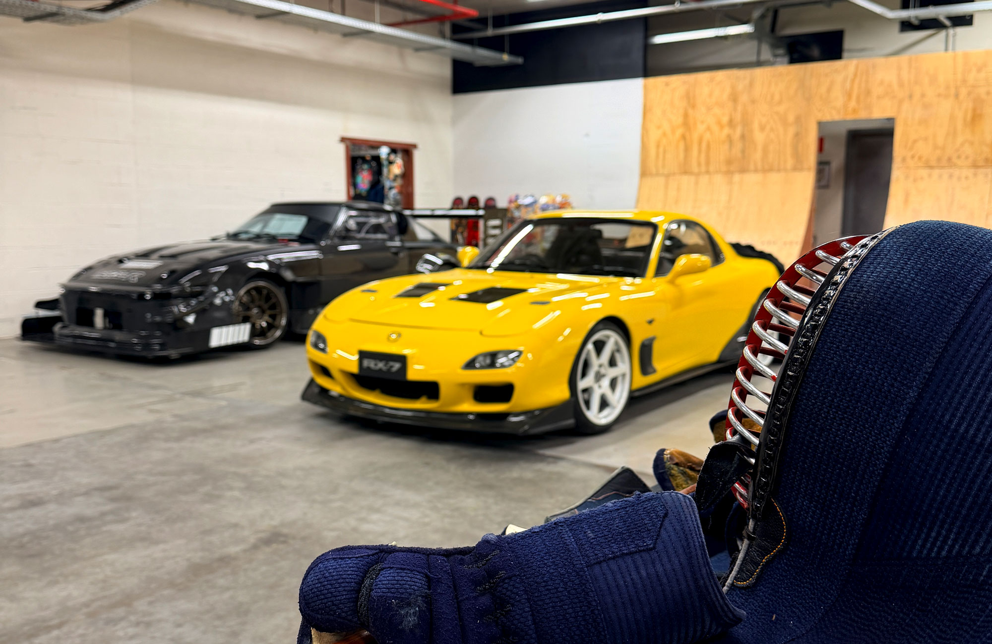 Car meet atmosphere at The Garage by Gisèle Racing